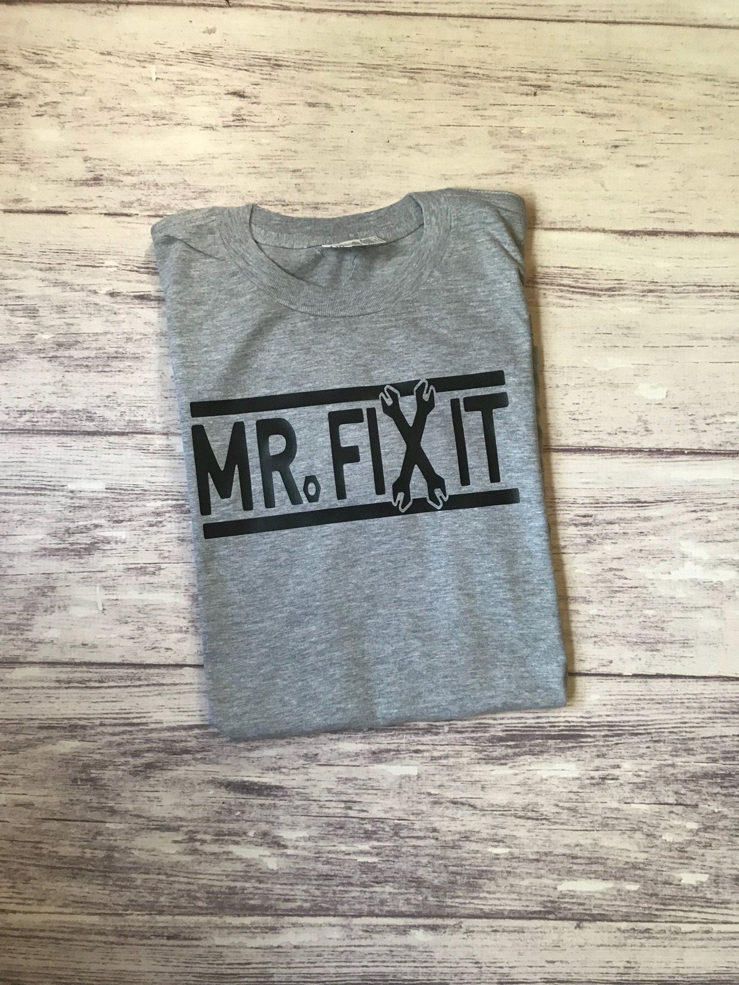 Mr Fix it shirt, Father's Day shirt, dad gift, Father's Day t-shirt, gifts for dad, dad shirts, handy dad shirt, if dad cant fix it shirt - Purple Elephant MS